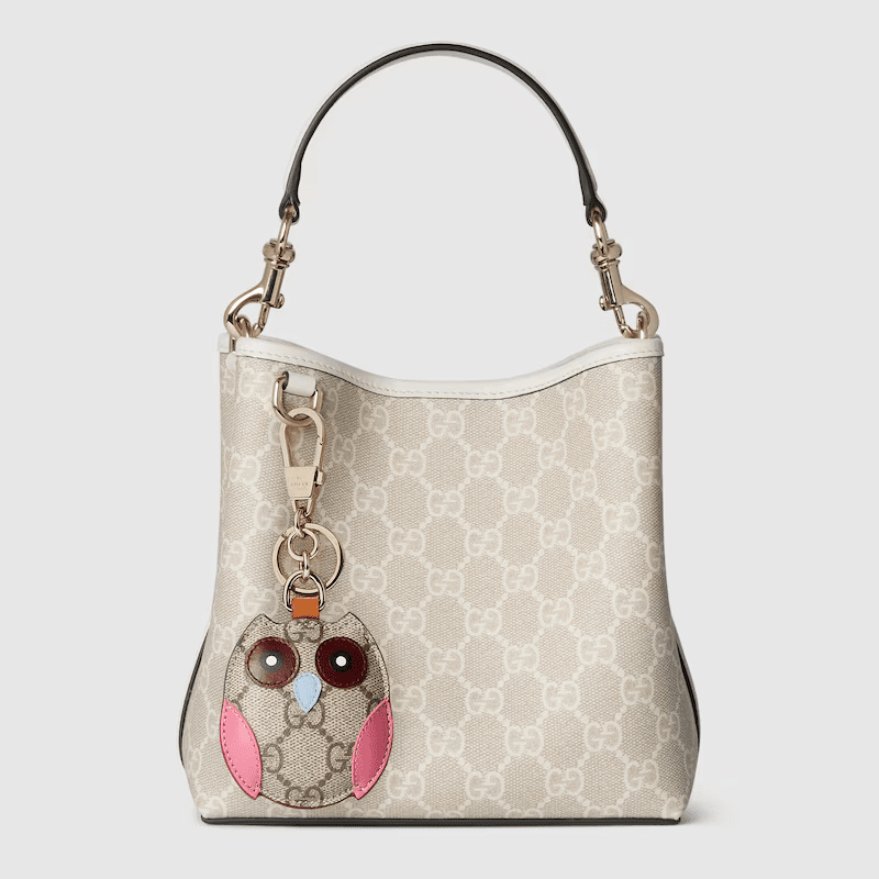 Gvc*1 EMBLEM SMALL BUCKET BAG