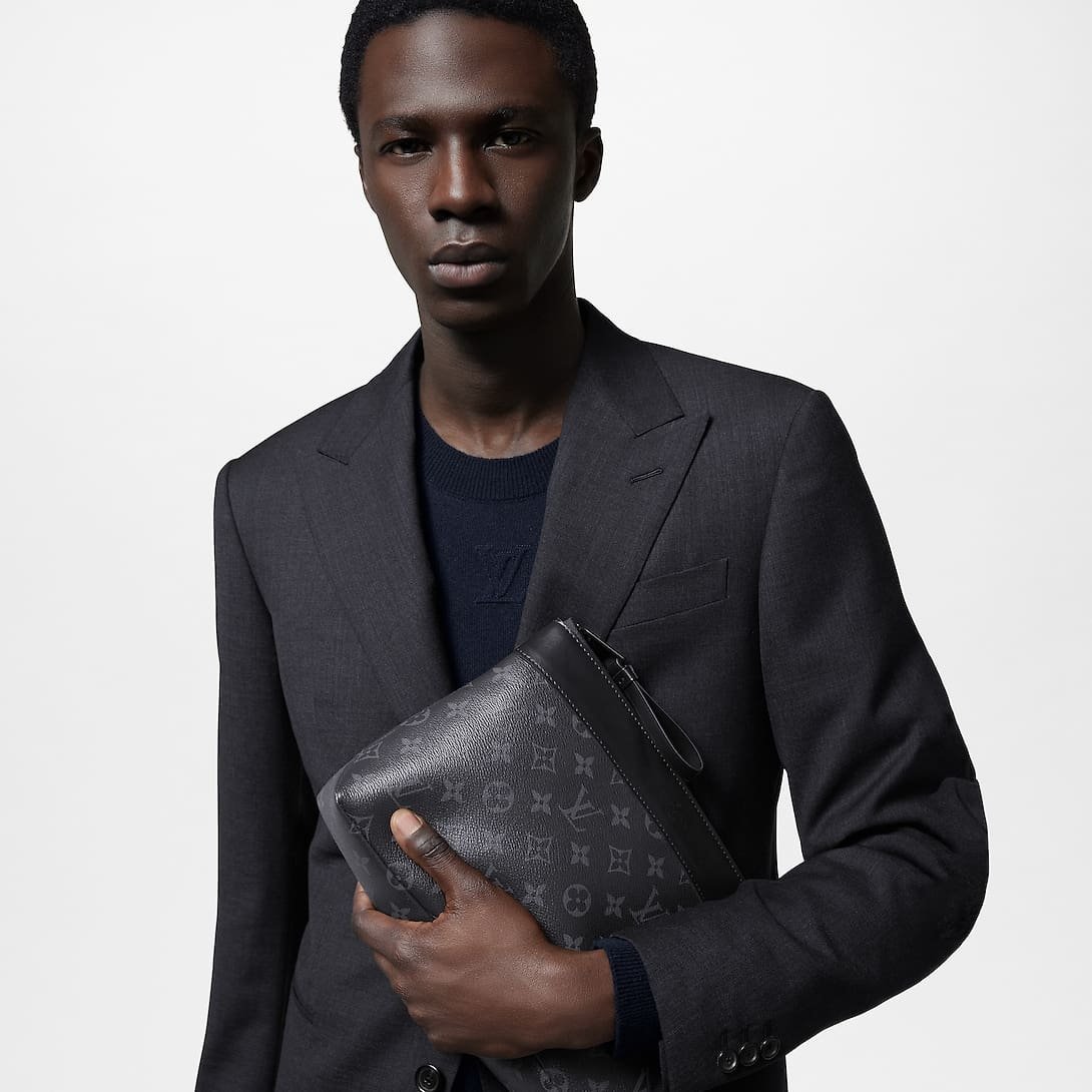 L0vis Vvtt0n M82543 POCHETTE VOYAGE SOUPLE CLUTCH