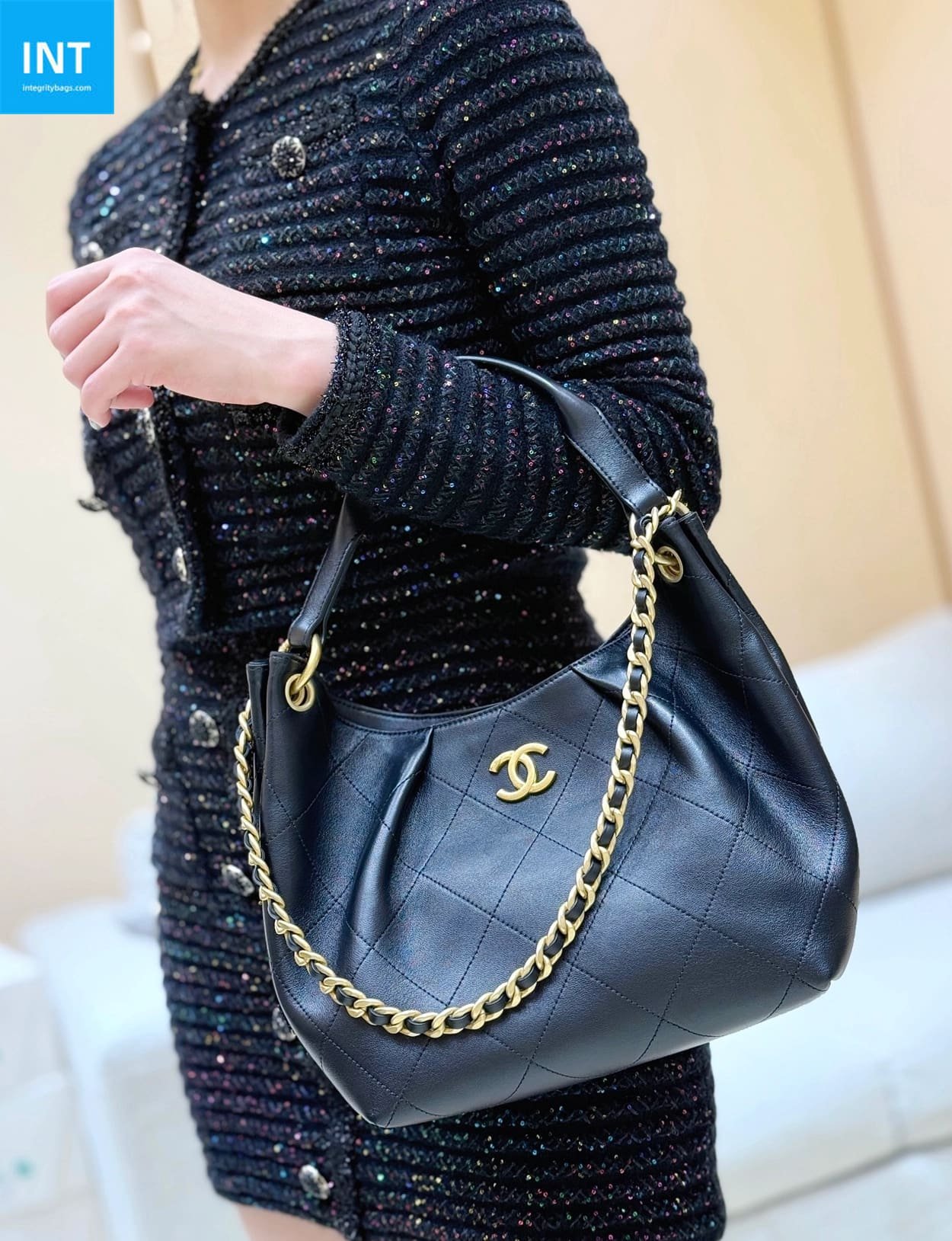 Ch**el Maxi Hobo Bag AS5970