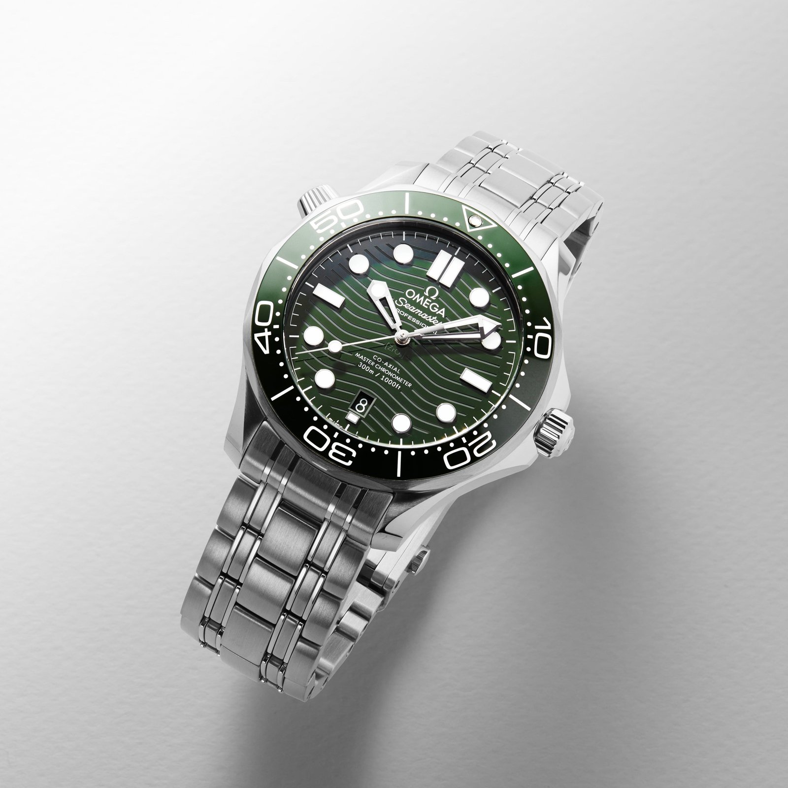 0me*ga Seamaster Diver 300M