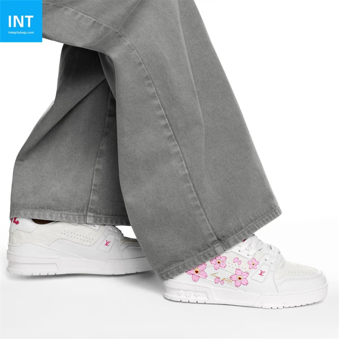 L0vis Vvtt0n 1AGZEB LV x TM LV Trainer Sneaker
