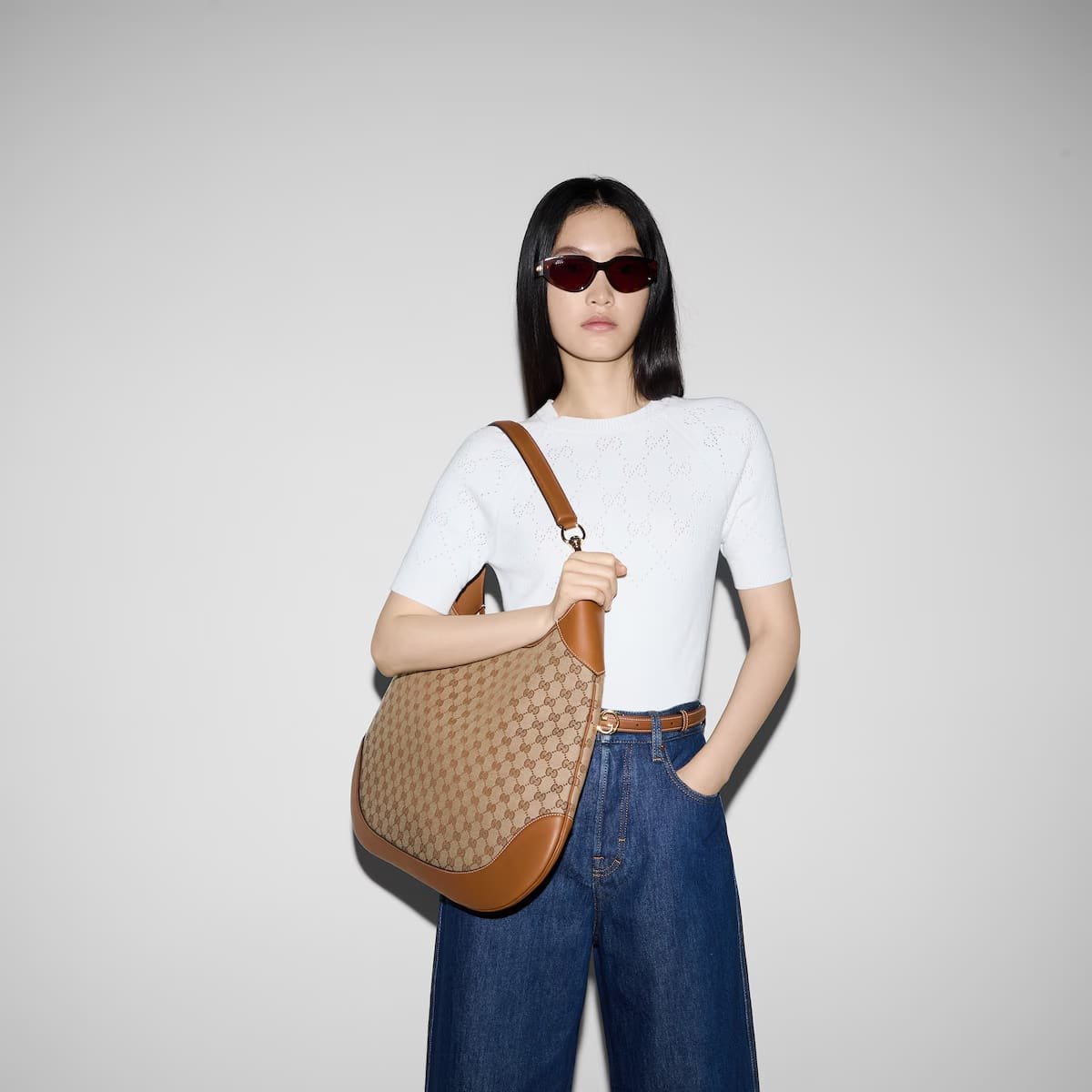 Gvc*1 B medium shoulder bag