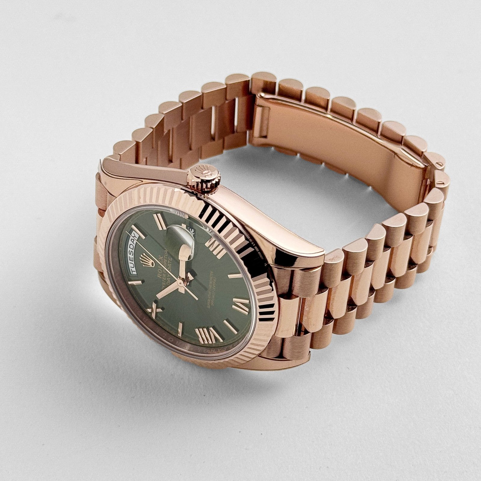 R01ex Day-Date 40 228235 Rose Gold Olive Green Dial (2023)