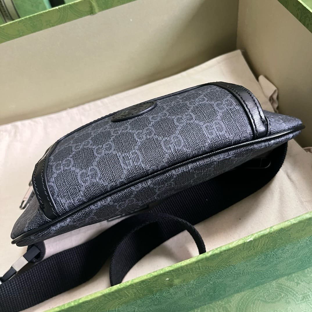 Gvc*1 BELT BAG WITH INTERLOCKING G
