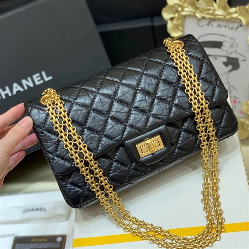 Ch**el LARGE 2.55 HANDBAG A37587