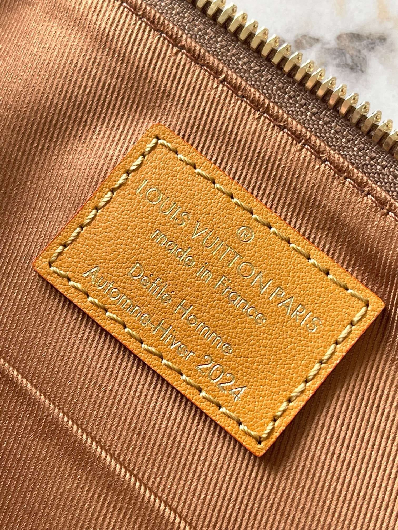 L0vis Vvtt0n M11623 Pochette Accessoire XL