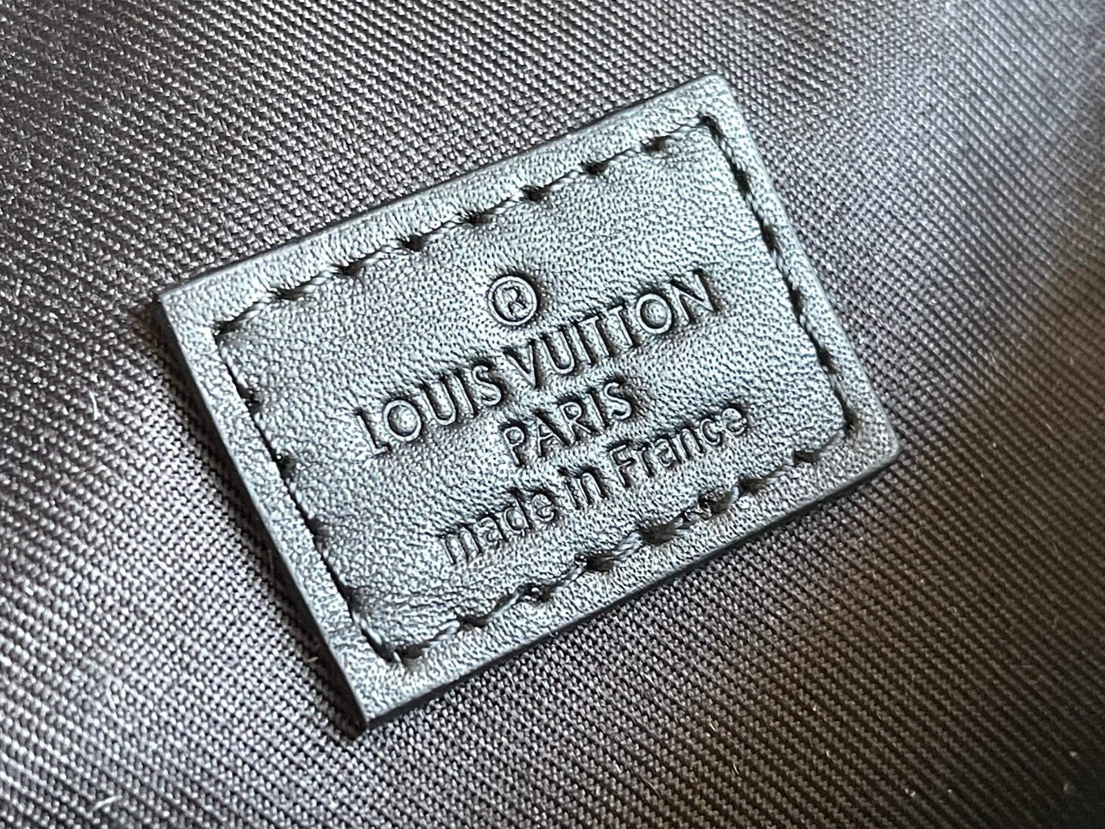 L0vis Vvtt0n M46035 Discovery Bumbag PM