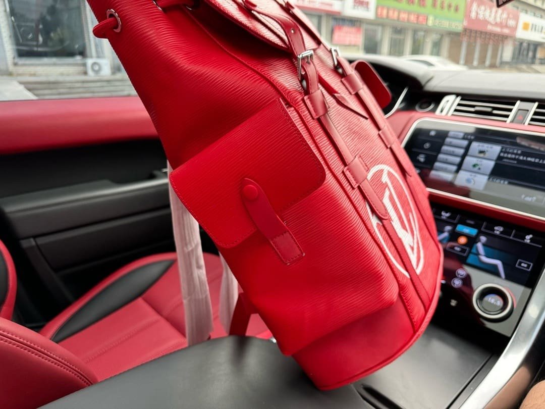 L0vis Vvtt0n Backpack