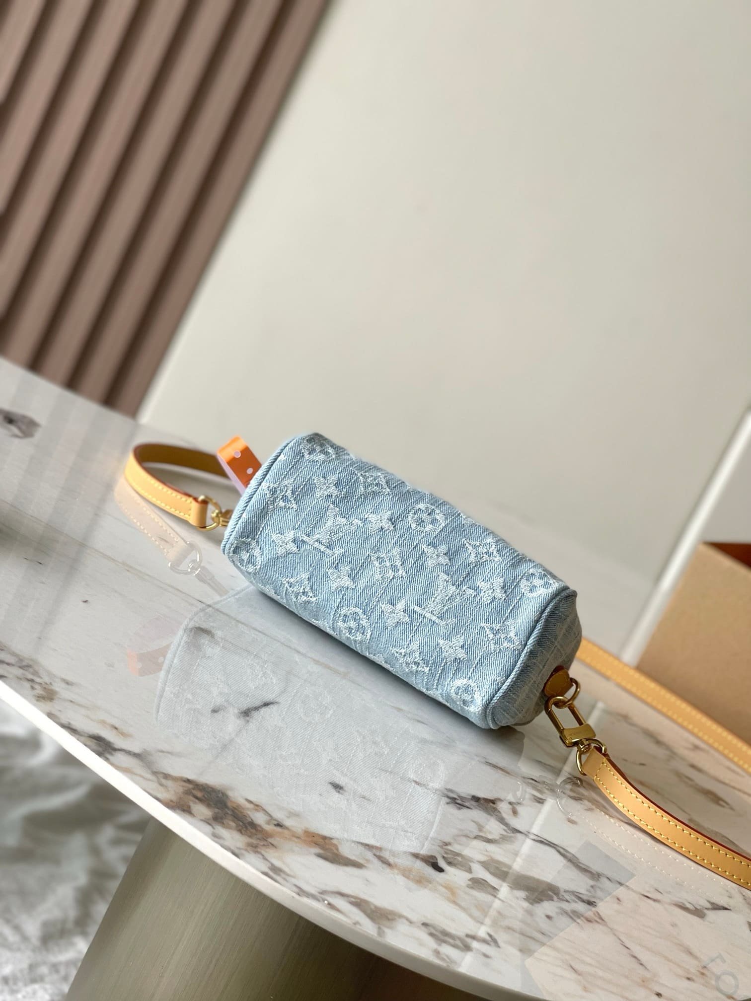 L0vis Vvtt0n M11212 Nano Speedy