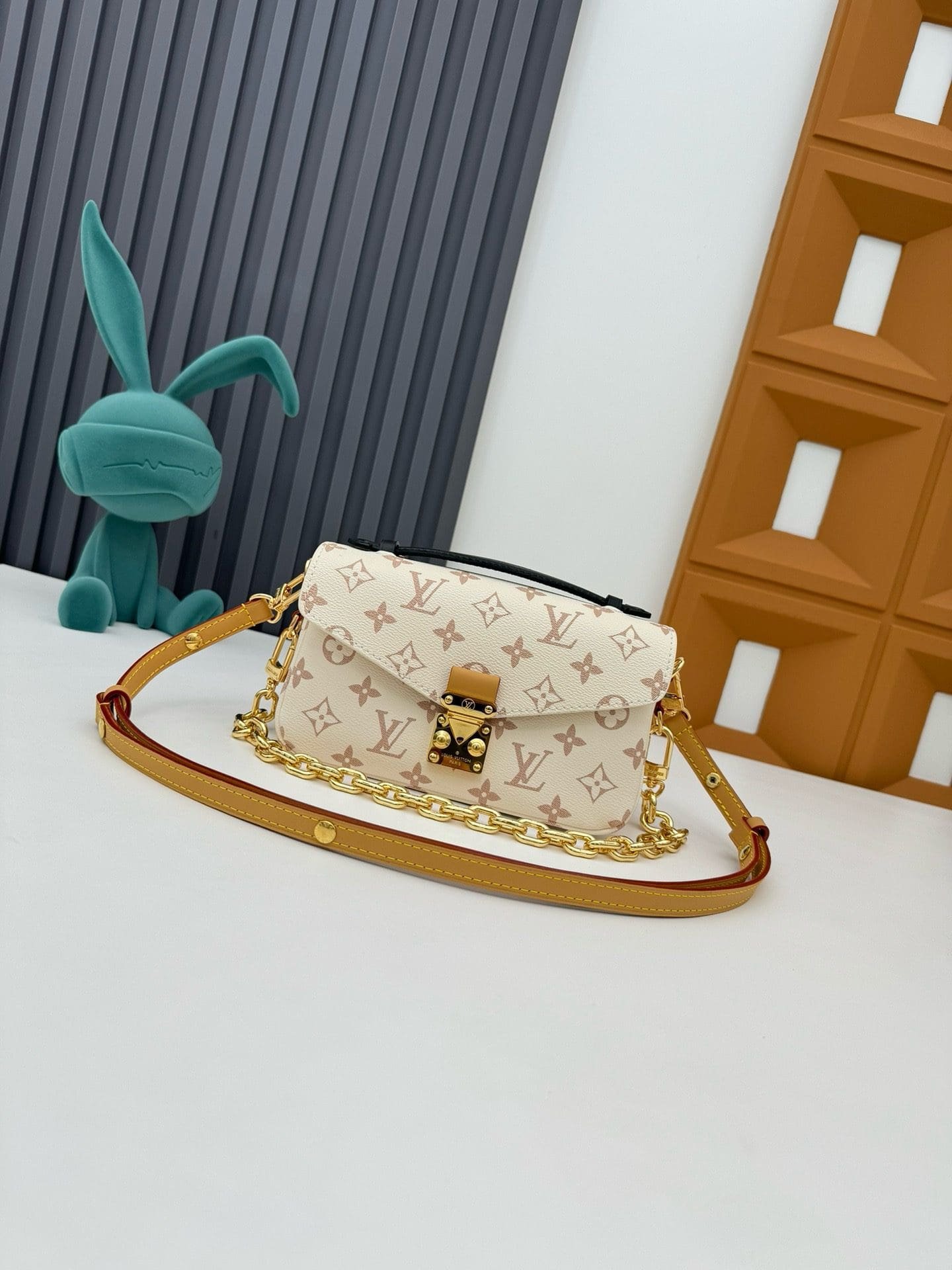 L0vis Vvtt0n M46914 Pochette Métis East West