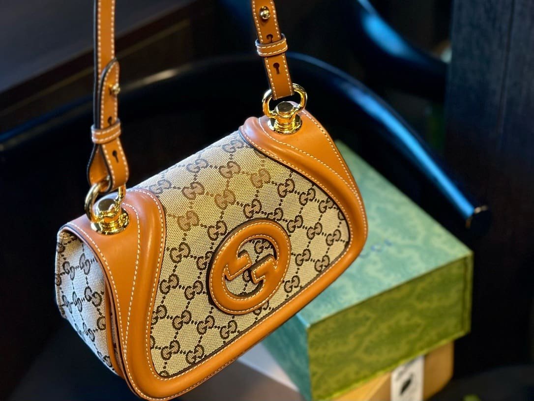Gvc*1 Blondie mini shoulder bag