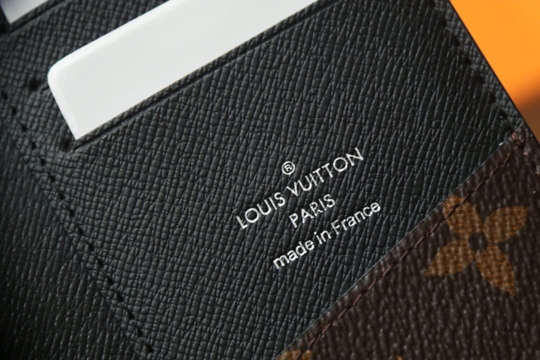 L0vis Vvtt0n M60111 Pocket Organizer