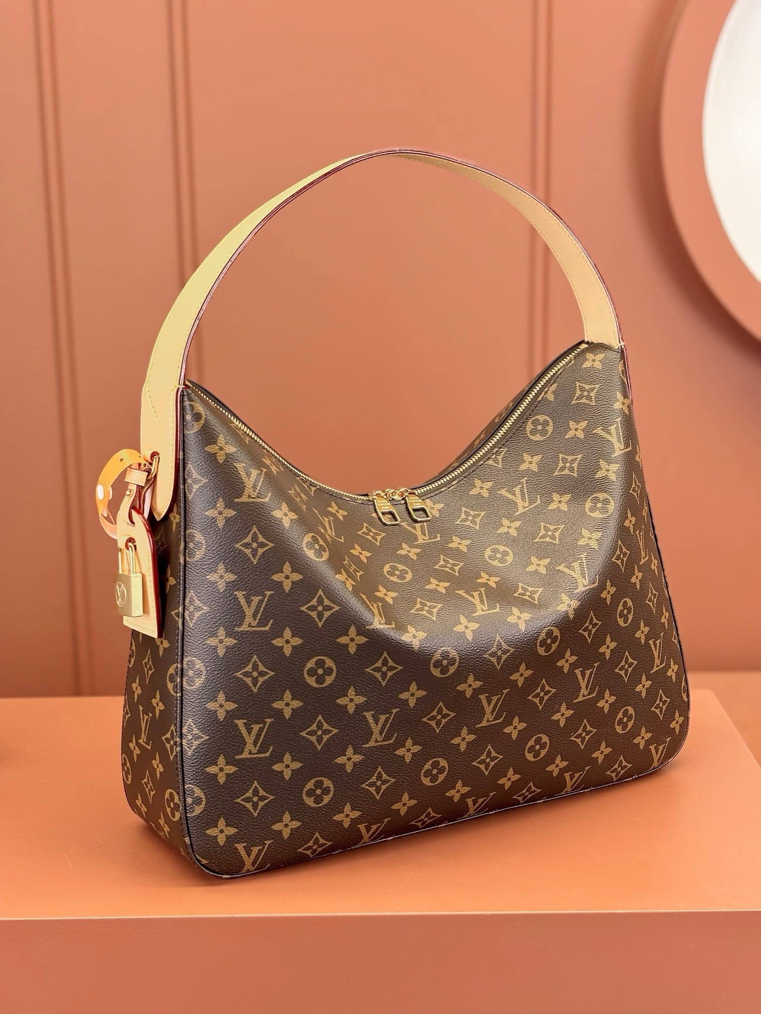 L0vis Vvtt0n M12098 Slouchy MM
