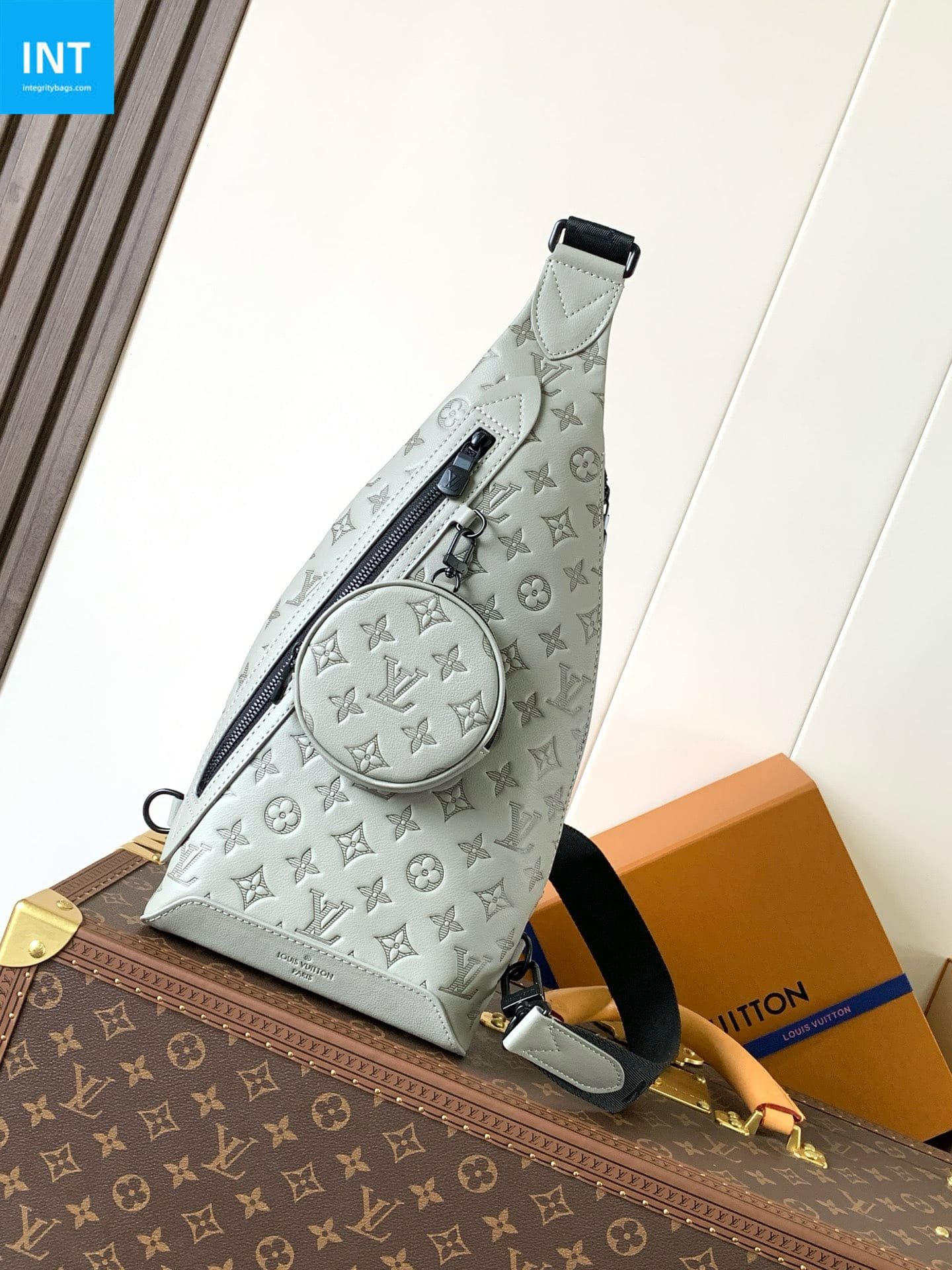 L0vis Vvtt0n M14916 Duo Sling Bag