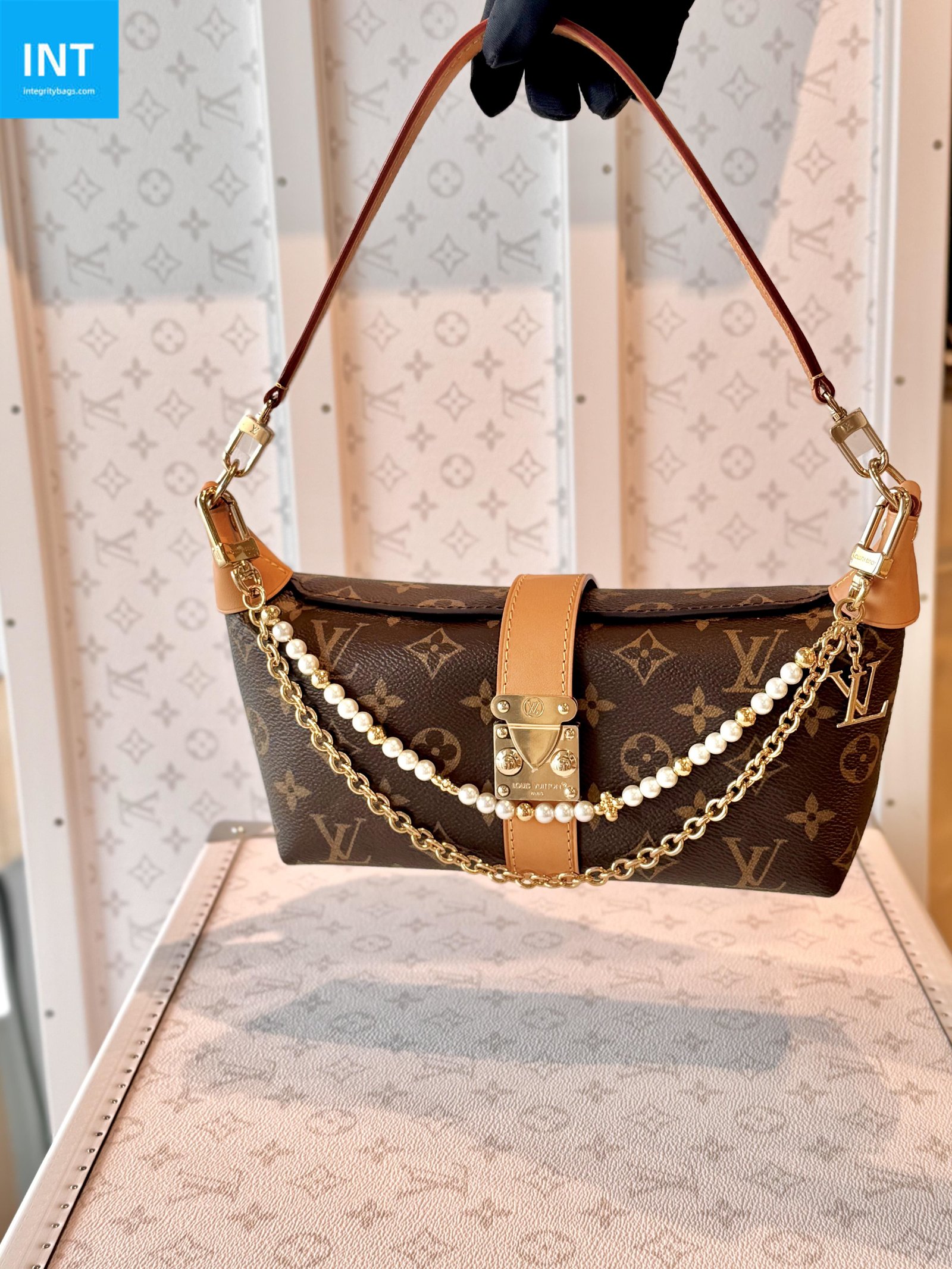 L0vis Vvtt0n M26191 POCHETTE MIA