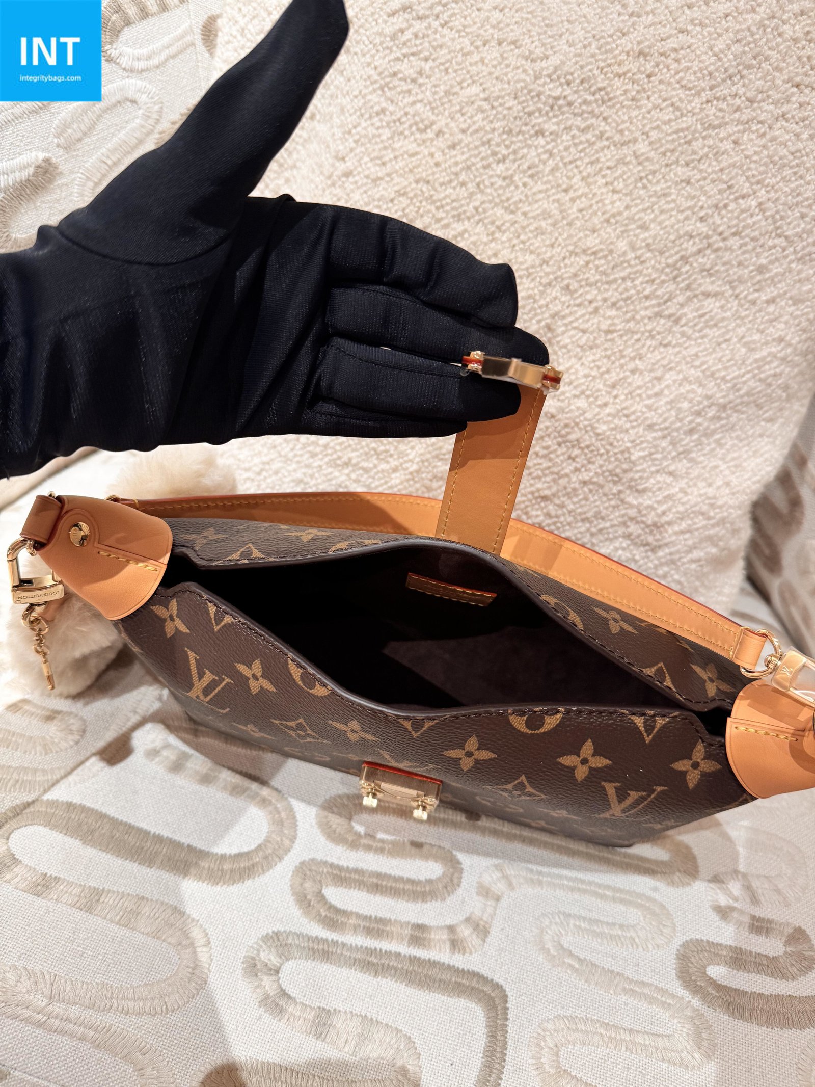 L0vis Vvtt0n M26191 POCHETTE MIA