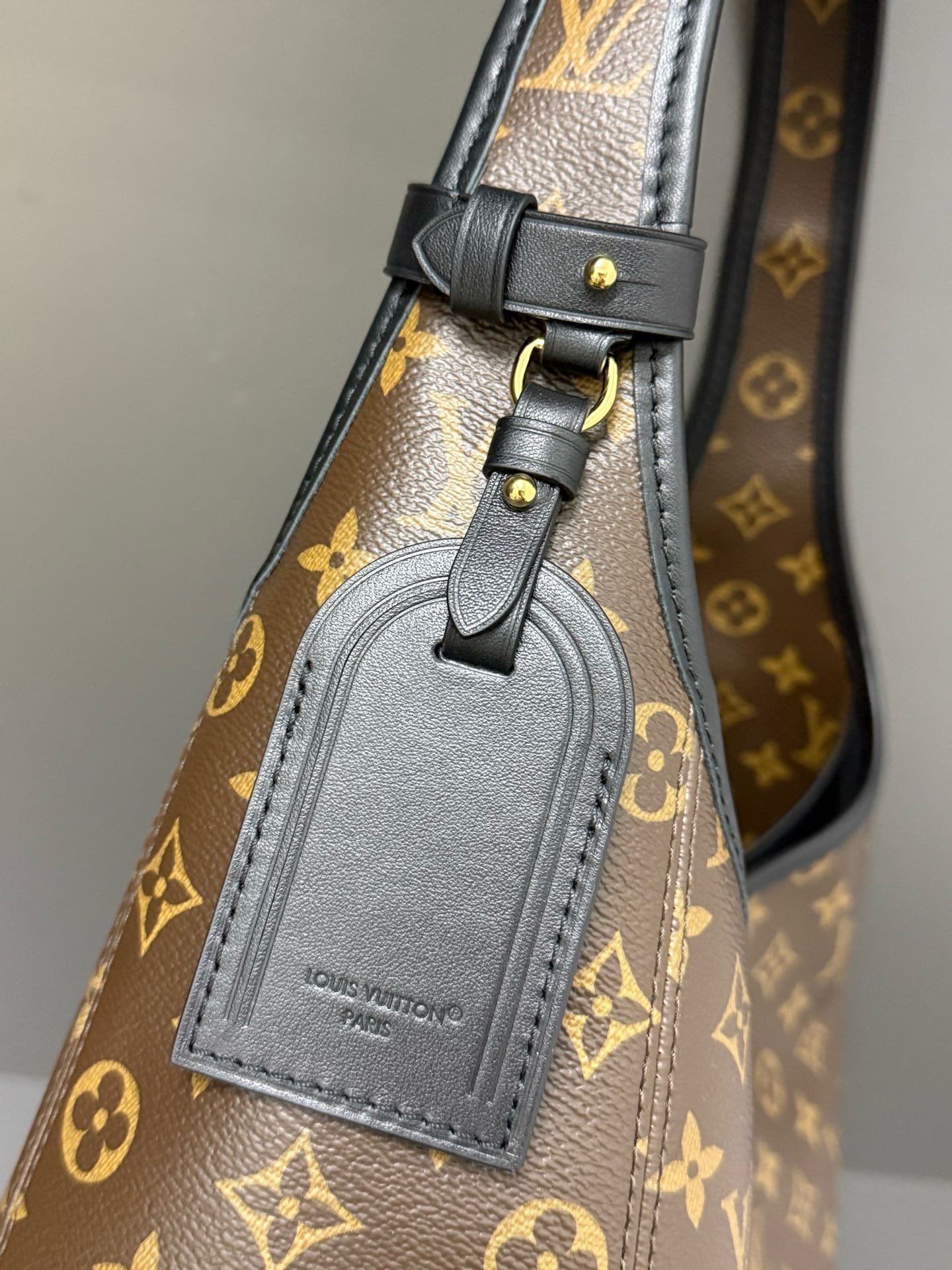 L0vis Vvtt0n M12941 The Drop GM