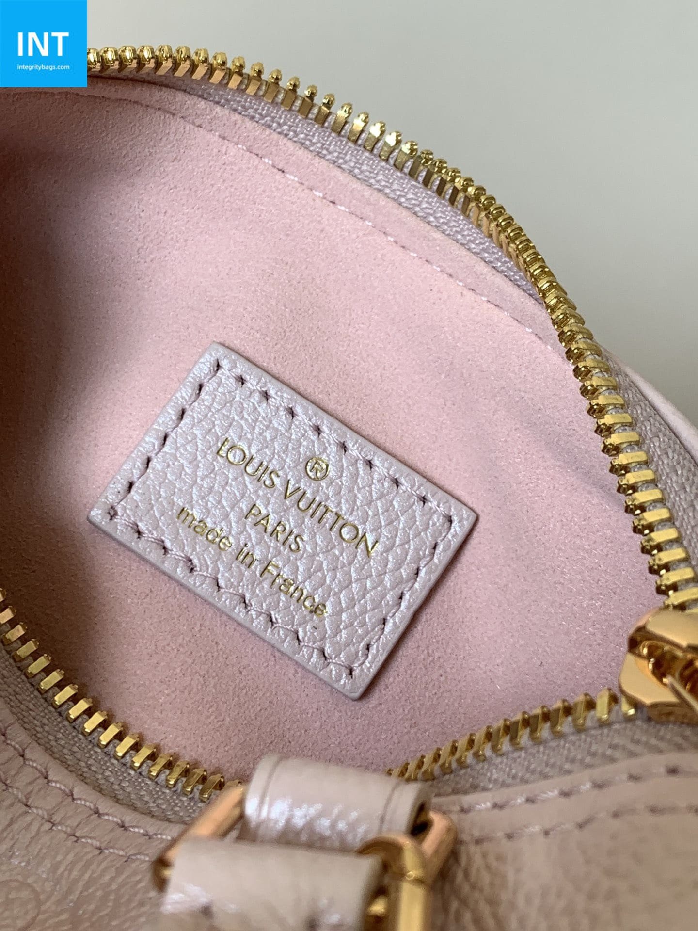 L0vis Vvtt0n M27107 Nano Speedy