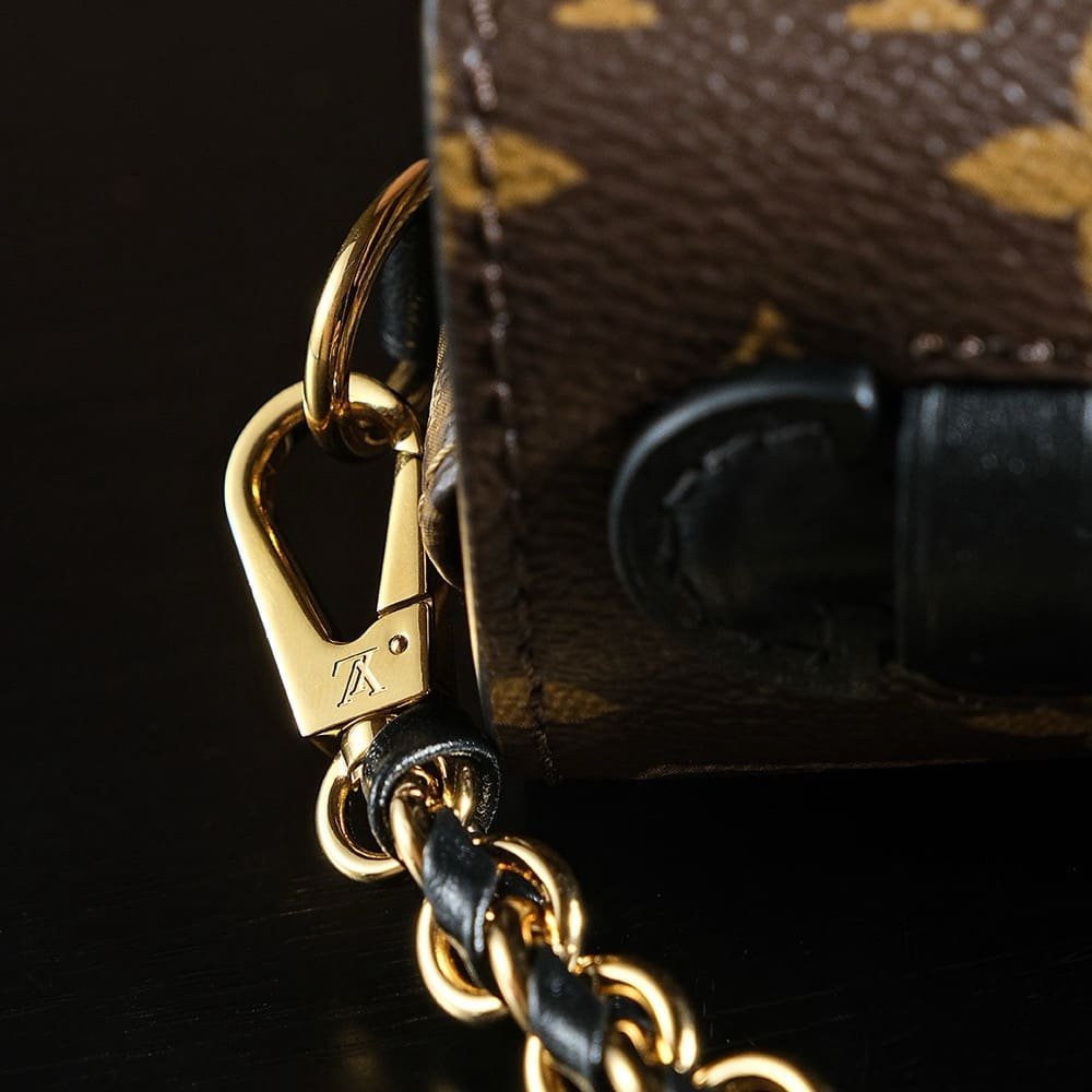 L0vis Vvtt0n M11941 Pochette Métis Backpack