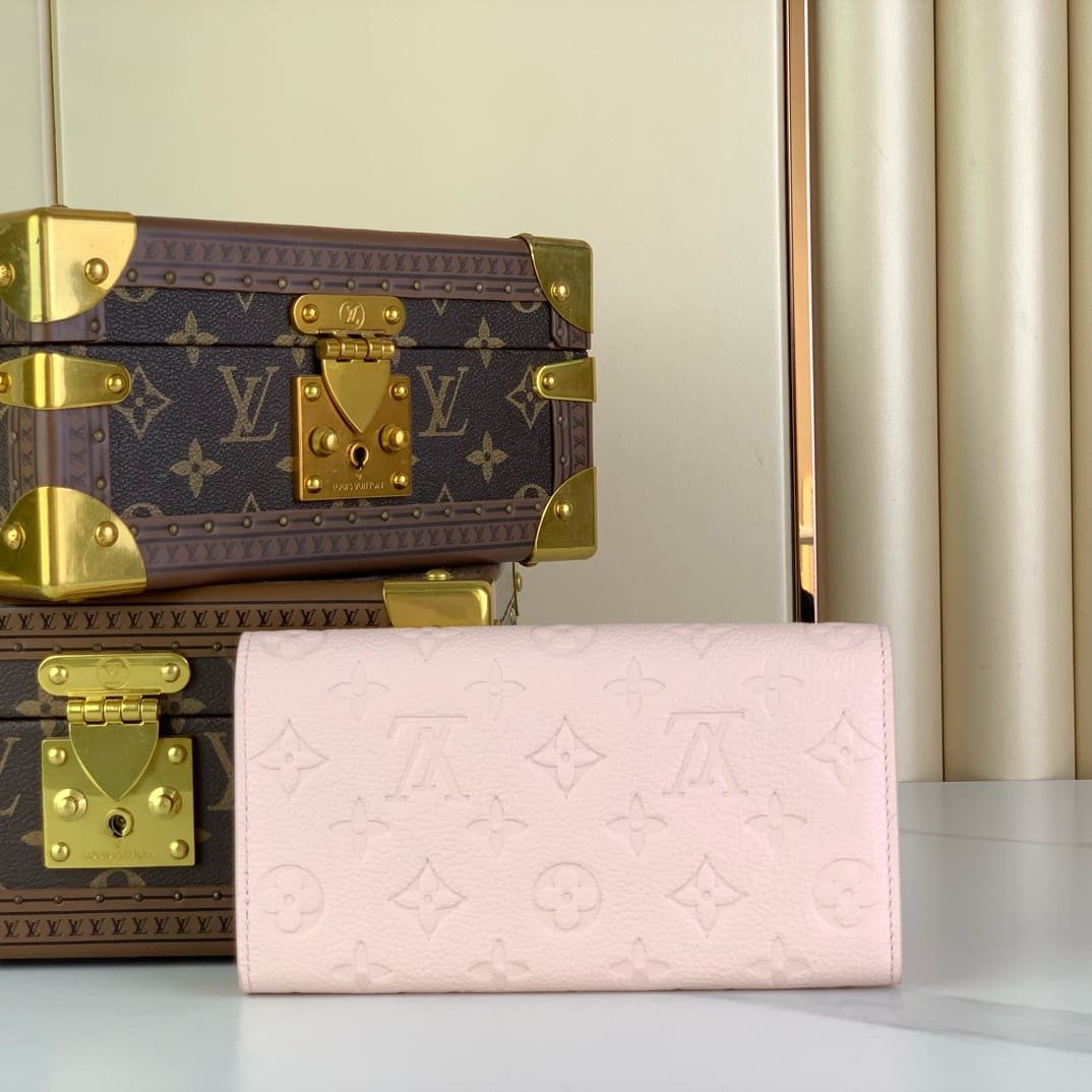 L0vis Vvtt0n M83443 Sarah Wallet