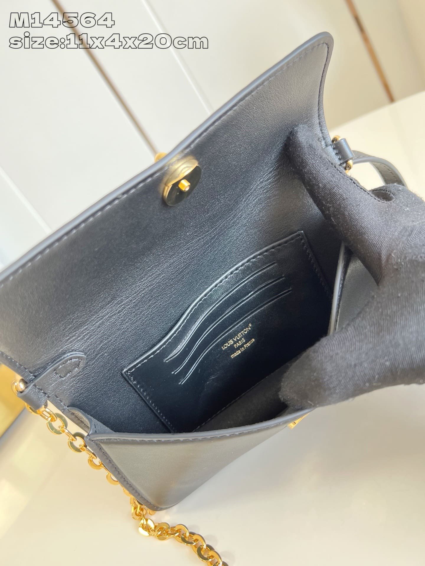 L0vis Vvtt0n M14564 Wallet On Chain LV Bloom