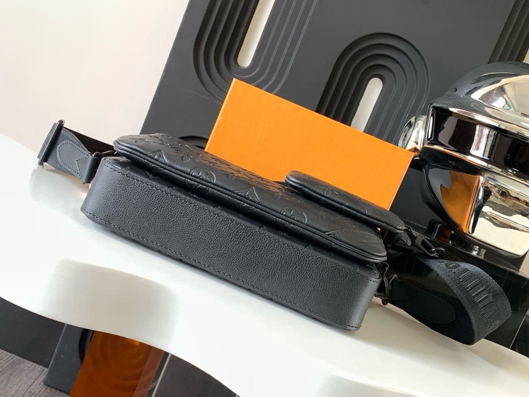 L0vis Vvtt0n M46602 Trio Messenger