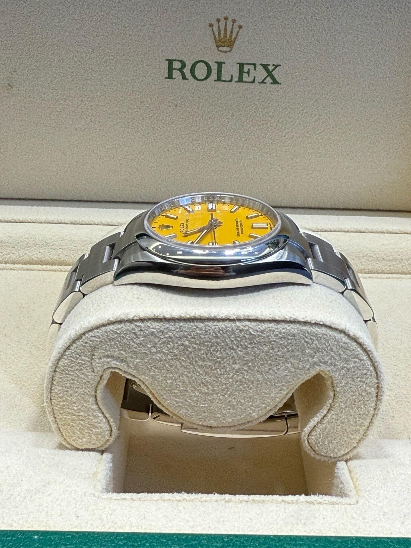 R01ex Oyster Perpetual 36 126000 Stainless Steel Yellow Dial
