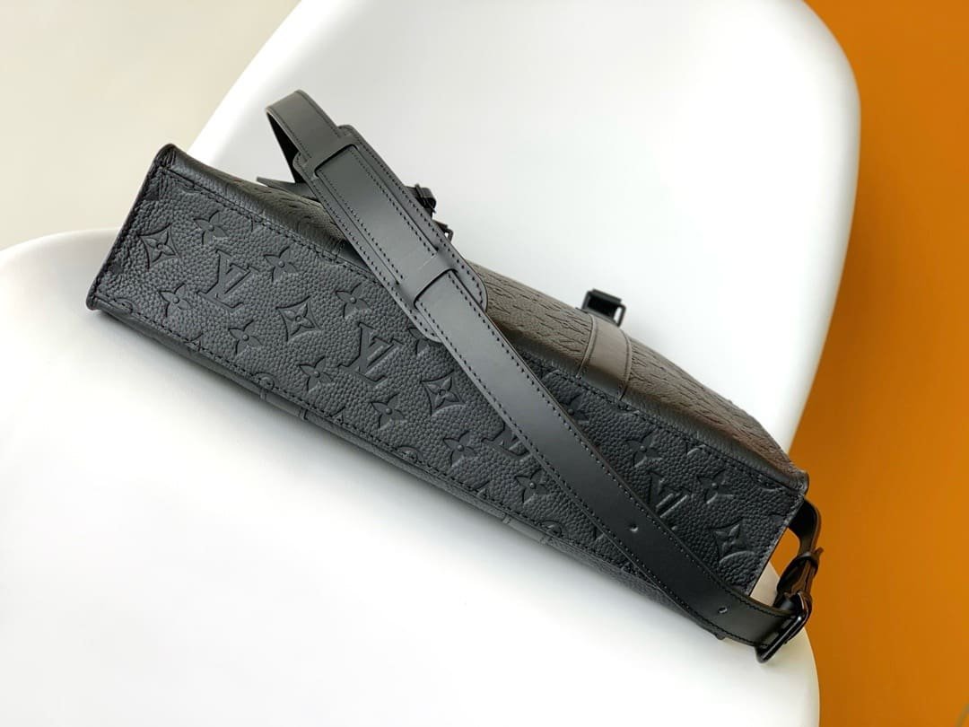 L0vis Vvtt0n M21866 Sac Plat NV