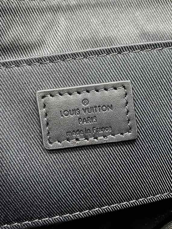 L0vis Vvtt0n M12806 Pulse Wearable Wallet