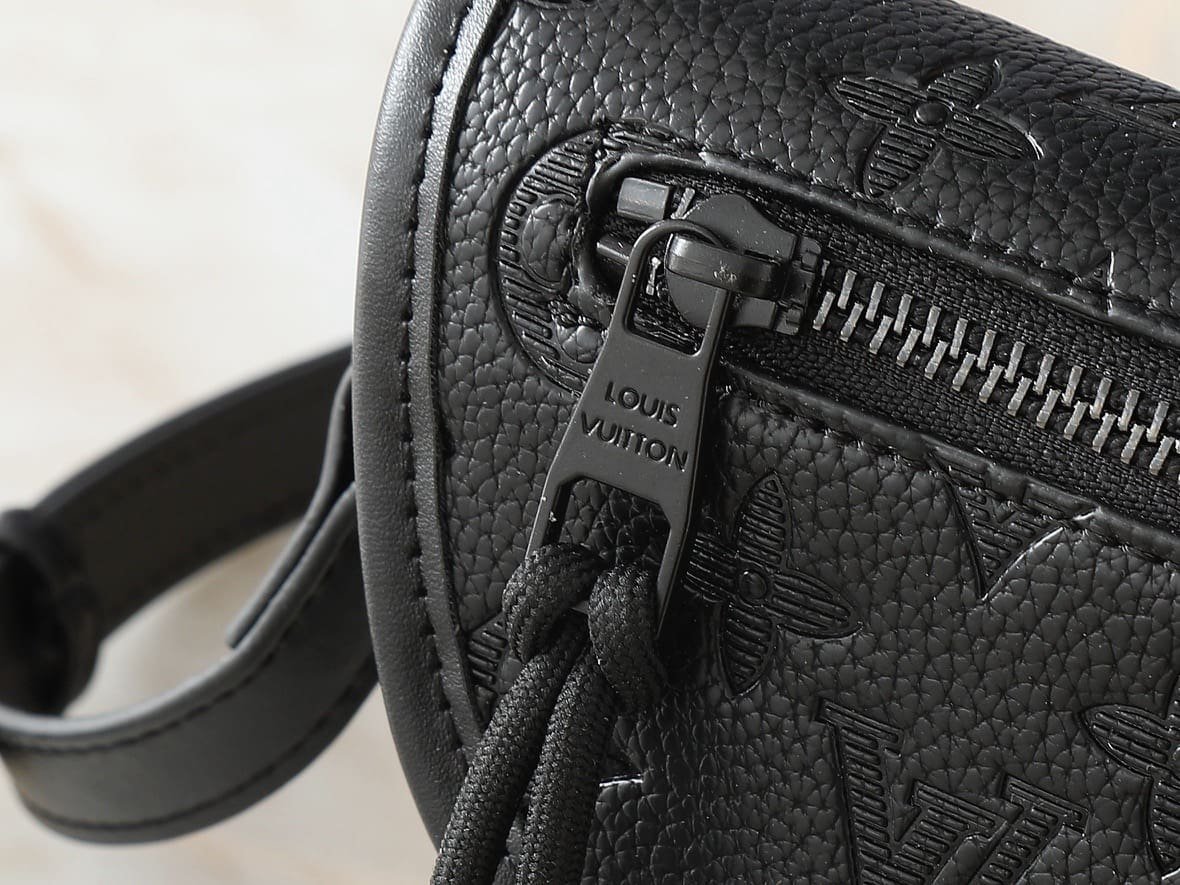 L0vis Vvtt0n M12636 Pulse Wearable Wallet
