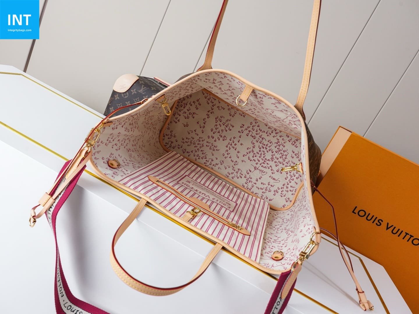 L0vis Vvtt0n M15124 Neverfull Inside Out GM