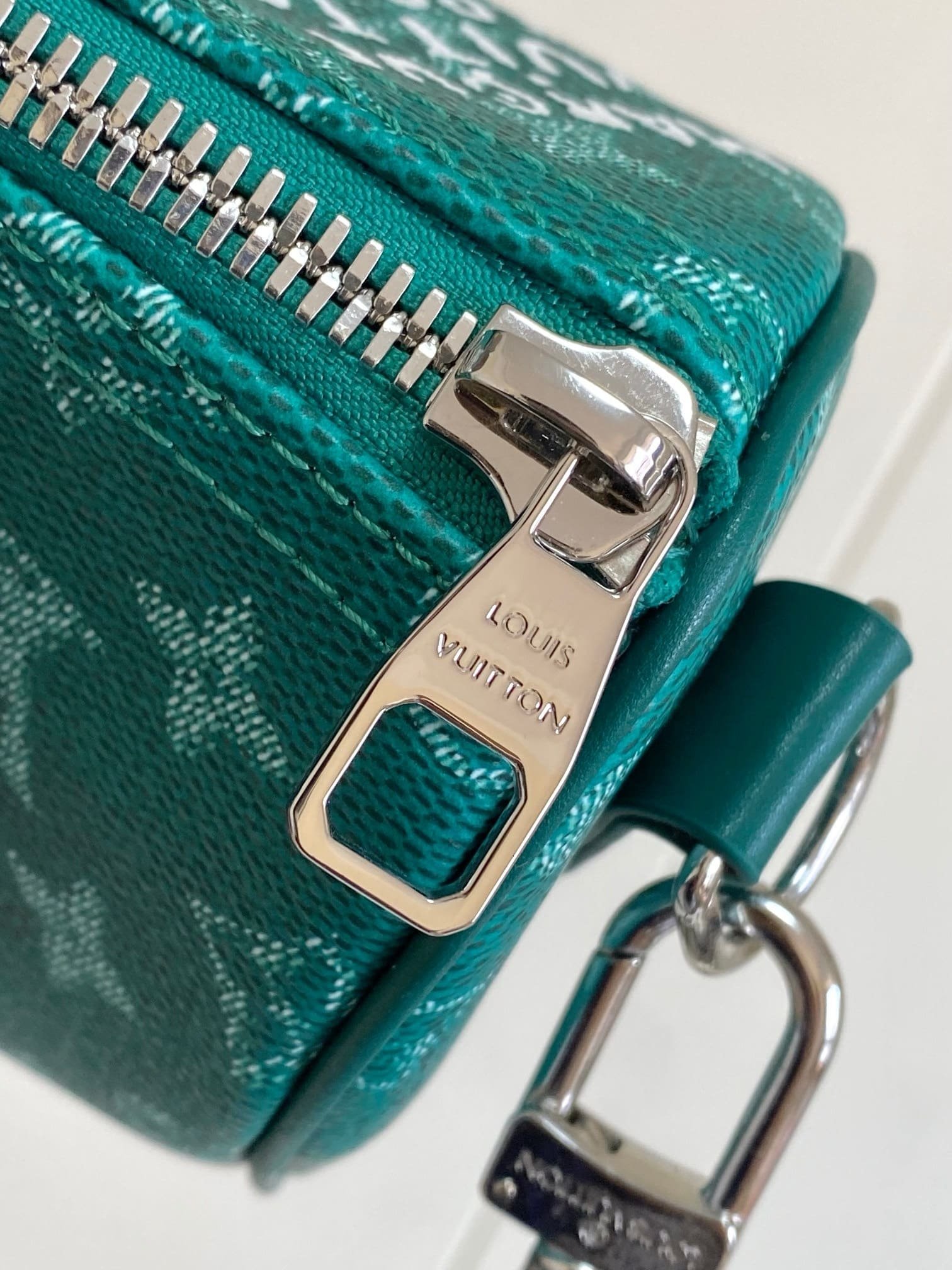 L0vis Vvtt0n M12684 Keepall Bandoulière 25