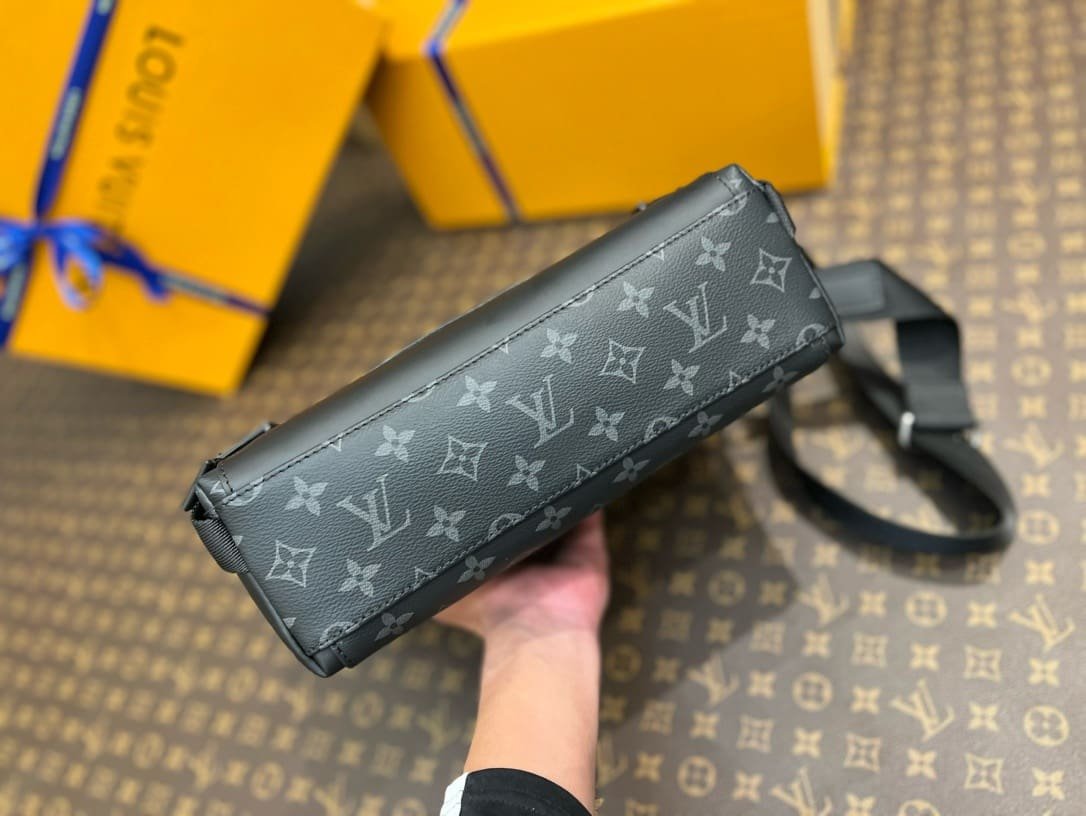 L0vis Vvtt0n Messenger PM Voyager M40511
