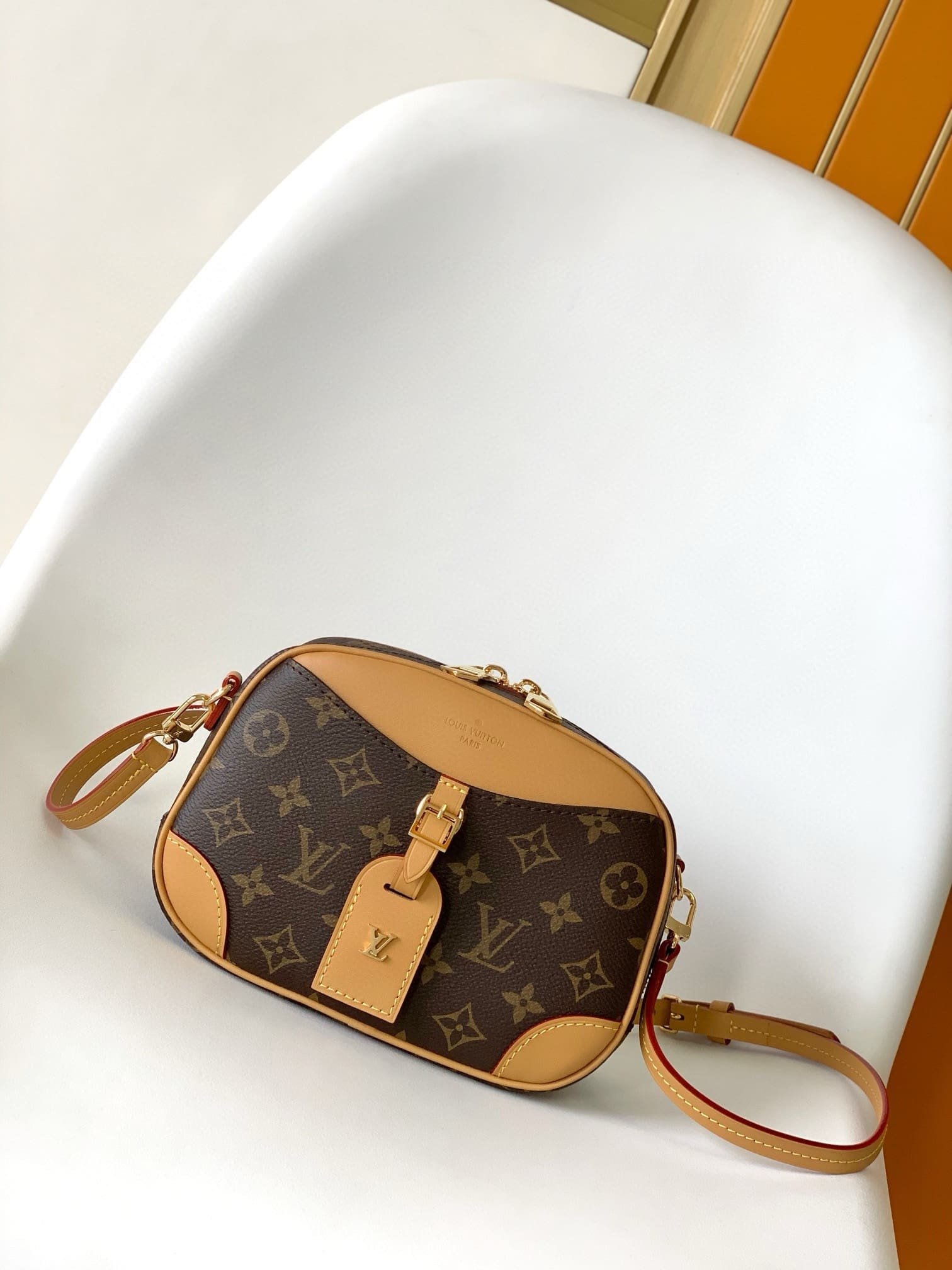 L0vis Vvtt0n M45528 Mini Luggage Bag