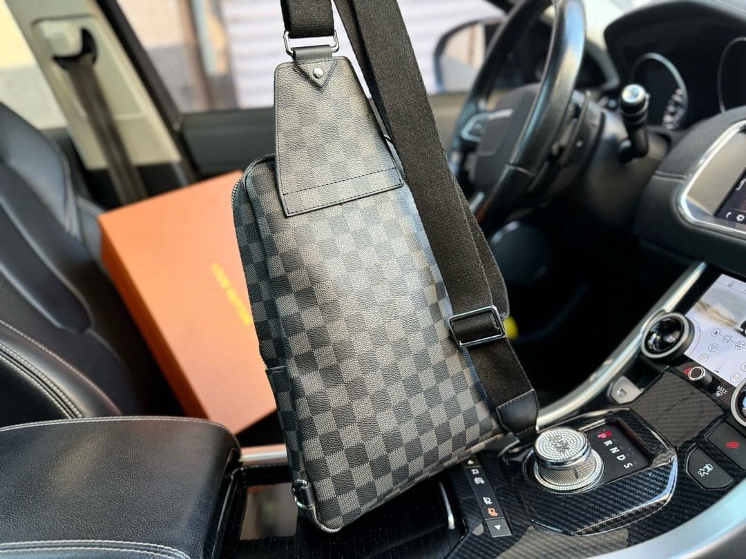 L0vis Vvtt0n Avenue Slingbag N41719