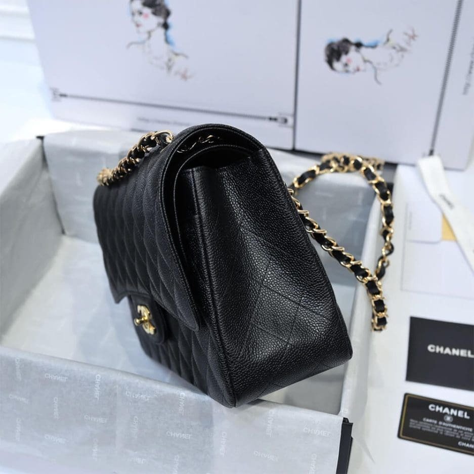 Ch**el LARGE CLASSIC HANDBAG  Grained Calfskin & Gold Metal