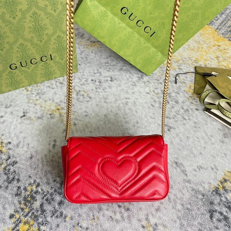 Gvc*1 Marmont matelasse leather S*per mini bag