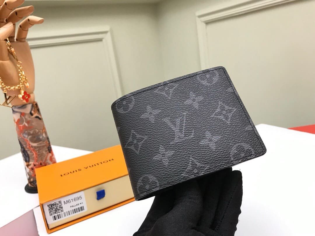 L0vis Vvtt0n M61695 Multiple Wallet