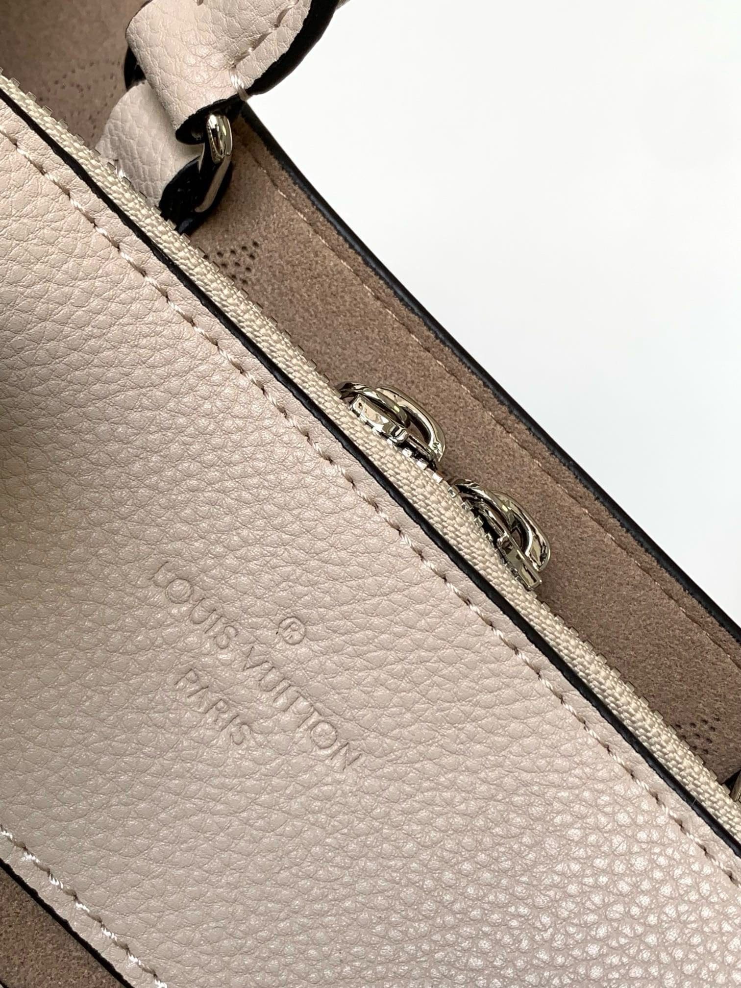 L0vis Vvtt0n M59201 Bella Tote