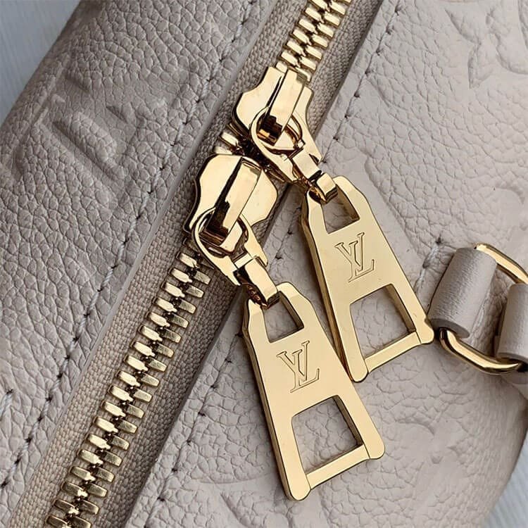 L0vis Vvtt0n Petite Malle Souple Handbag M45394