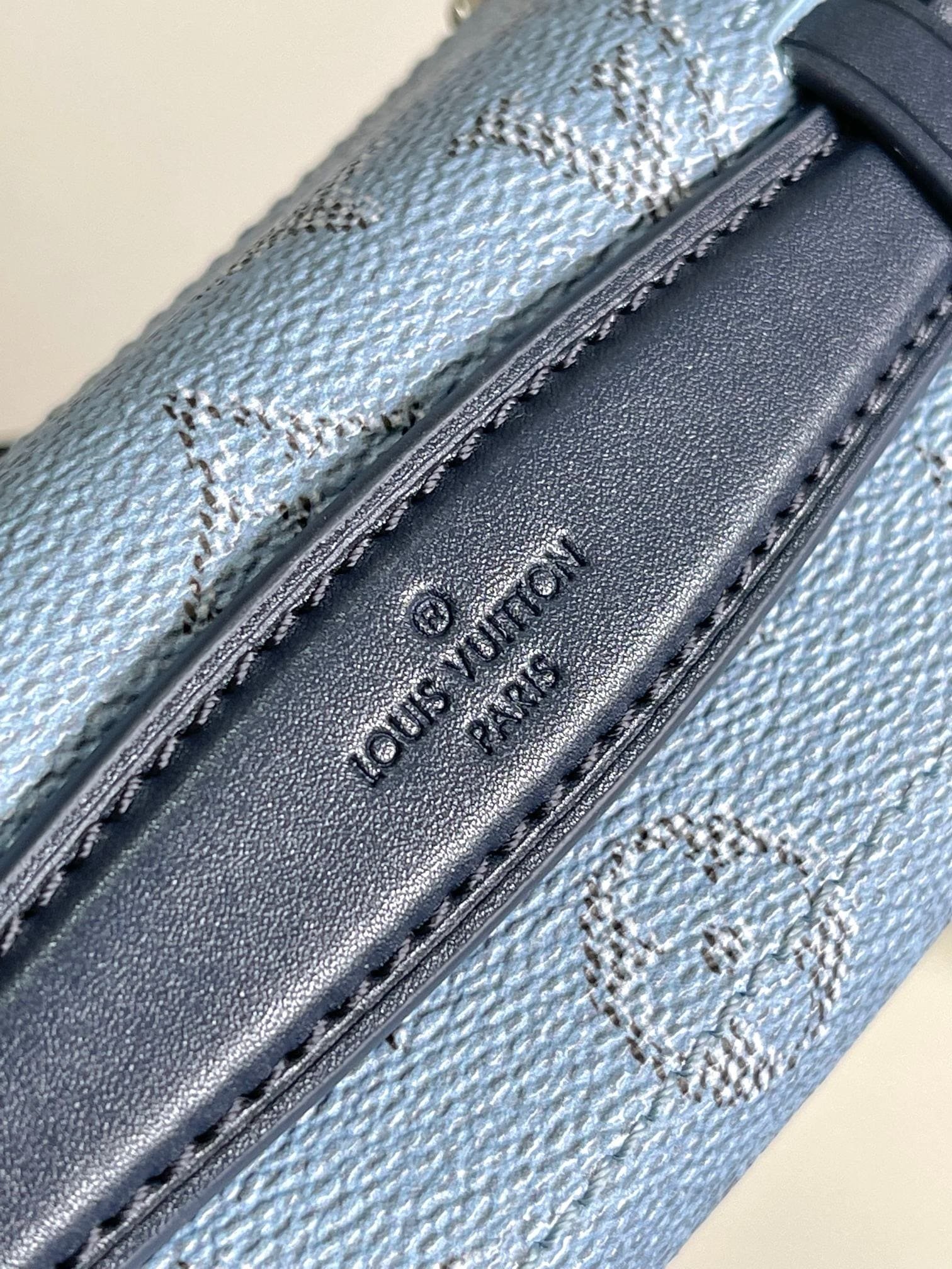 L0vis Vvtt0n M15035 Soul Trunk Bag