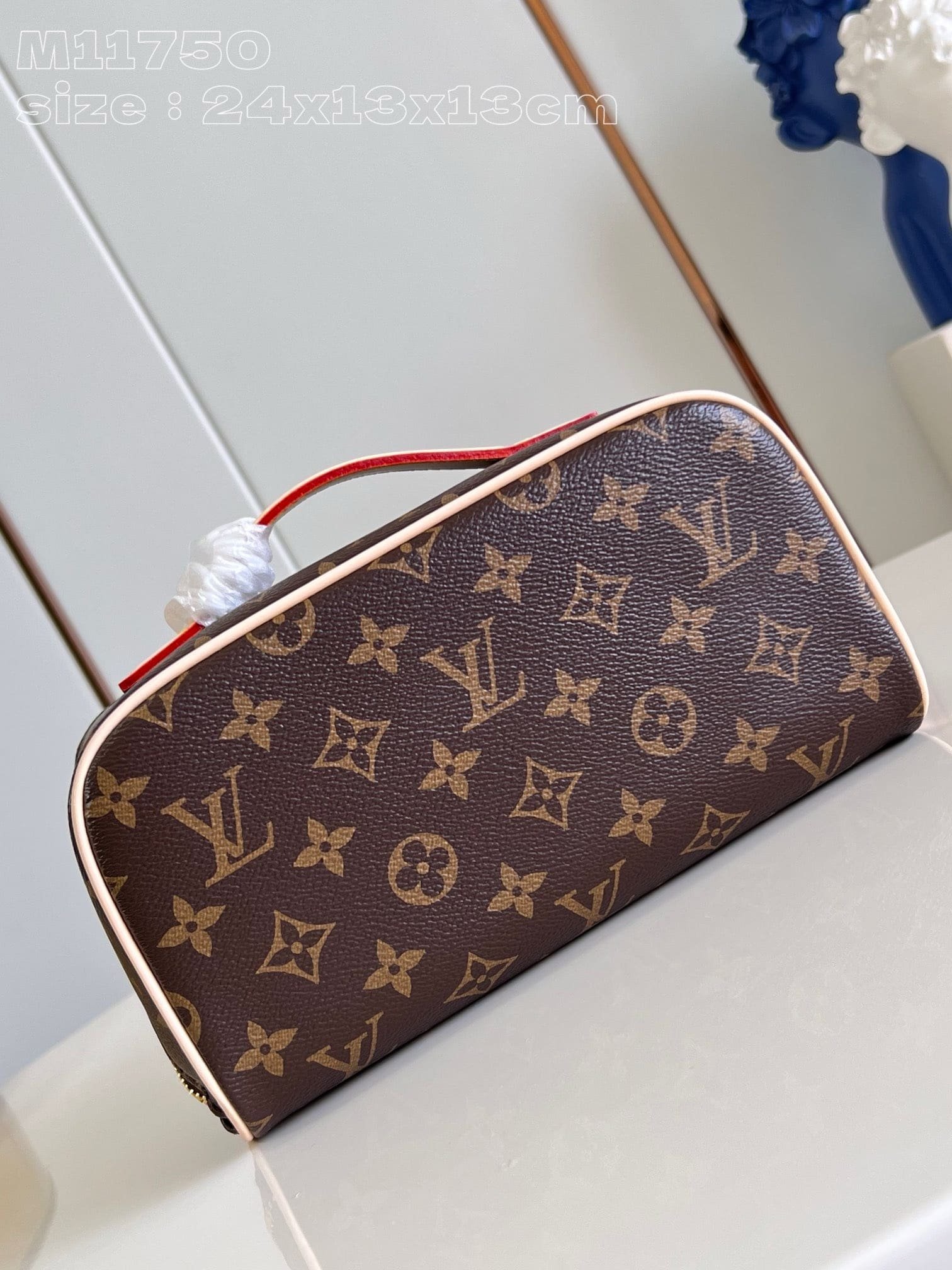 L0vis Vvtt0n M11750 Toiletry Bag
