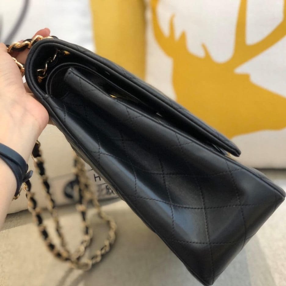 Ch**el Classic Maxi Handbag LAMBSKIN & GOLD METAL