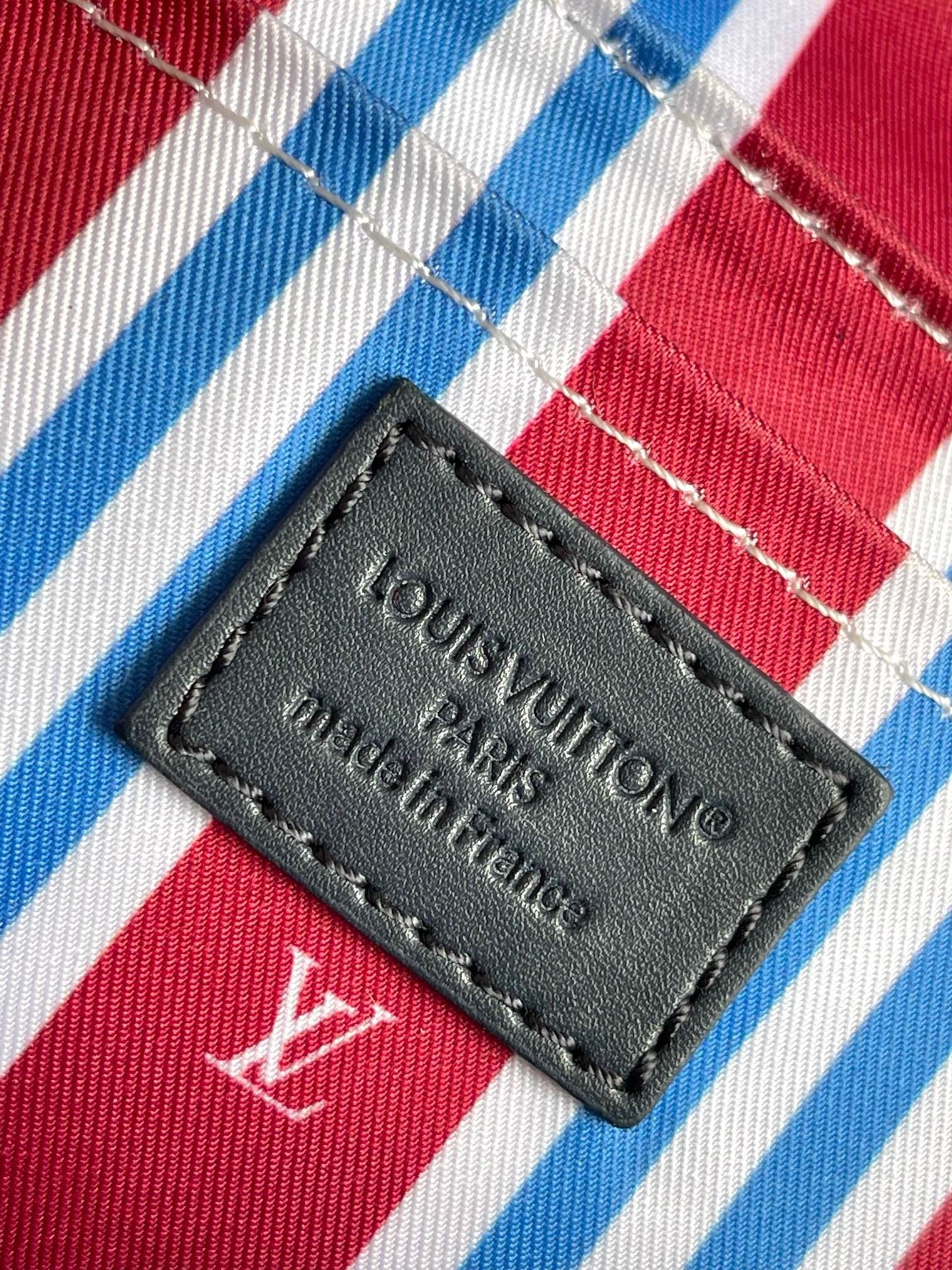 L0vis Vvtt0n M15035 Soul Trunk Bag