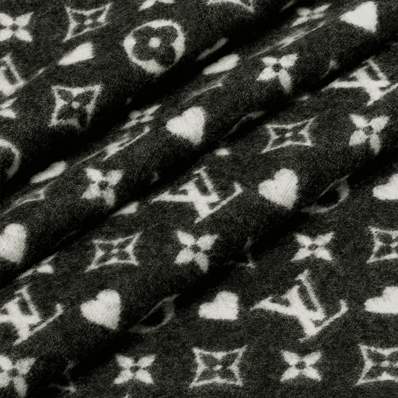 L0vis Vvtt0n MP2907 Game On Scarf