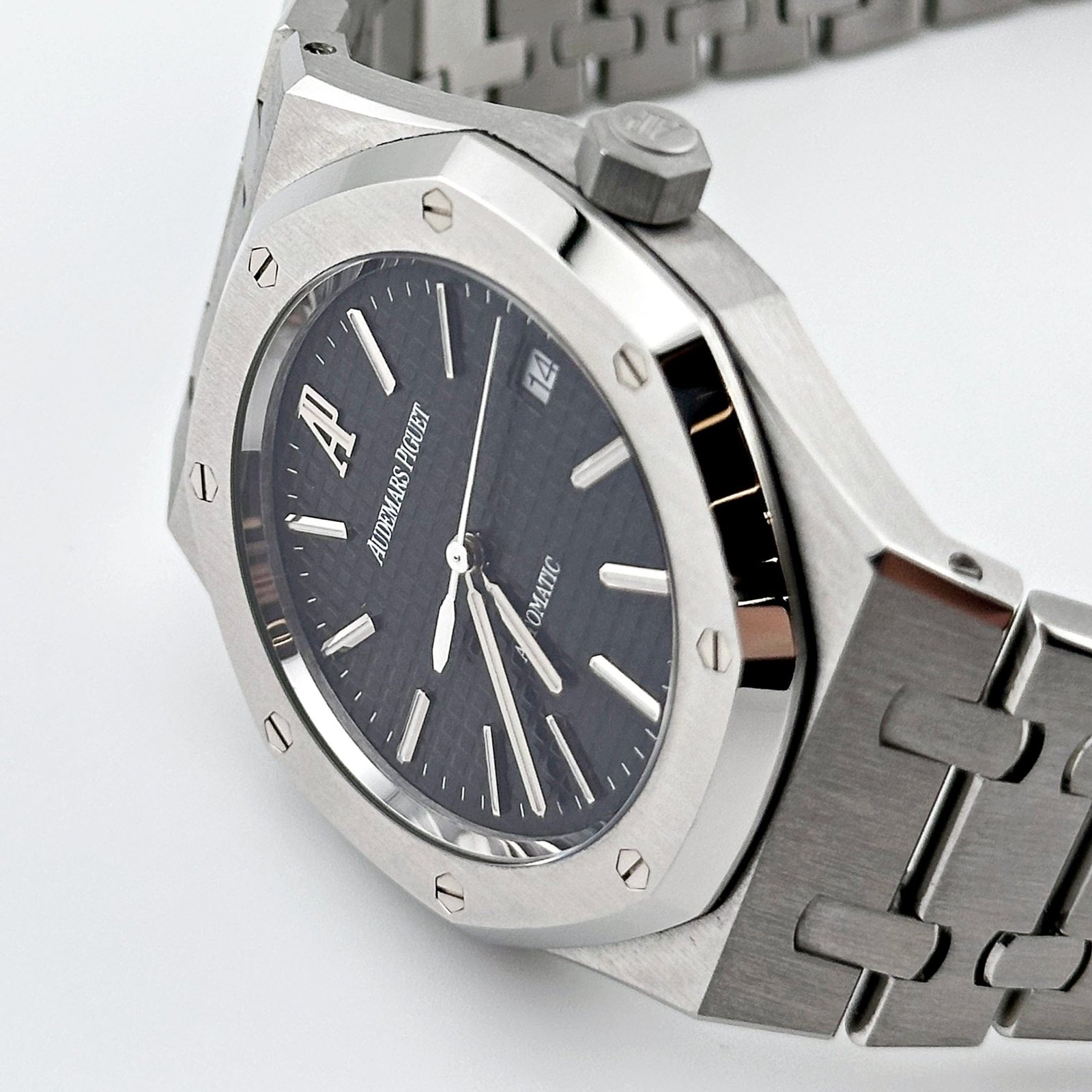 Audemars P1g*et Royal Oak 15300ST.OO.1220ST.03 Selfwinding Stainless Steel Black Dial