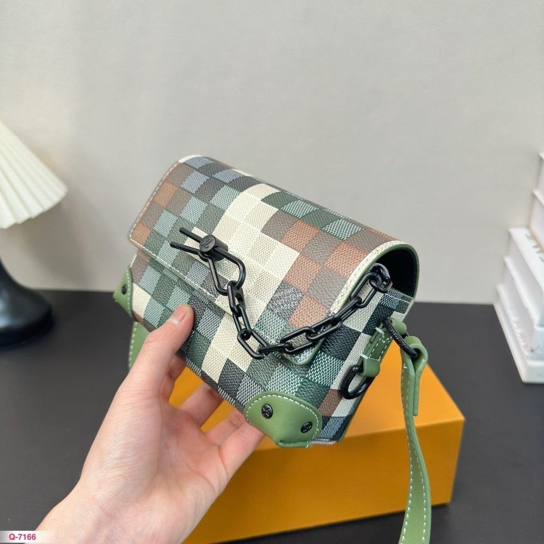 L0vis Vvtt0n M83172 Steamer Wearable Wallet
