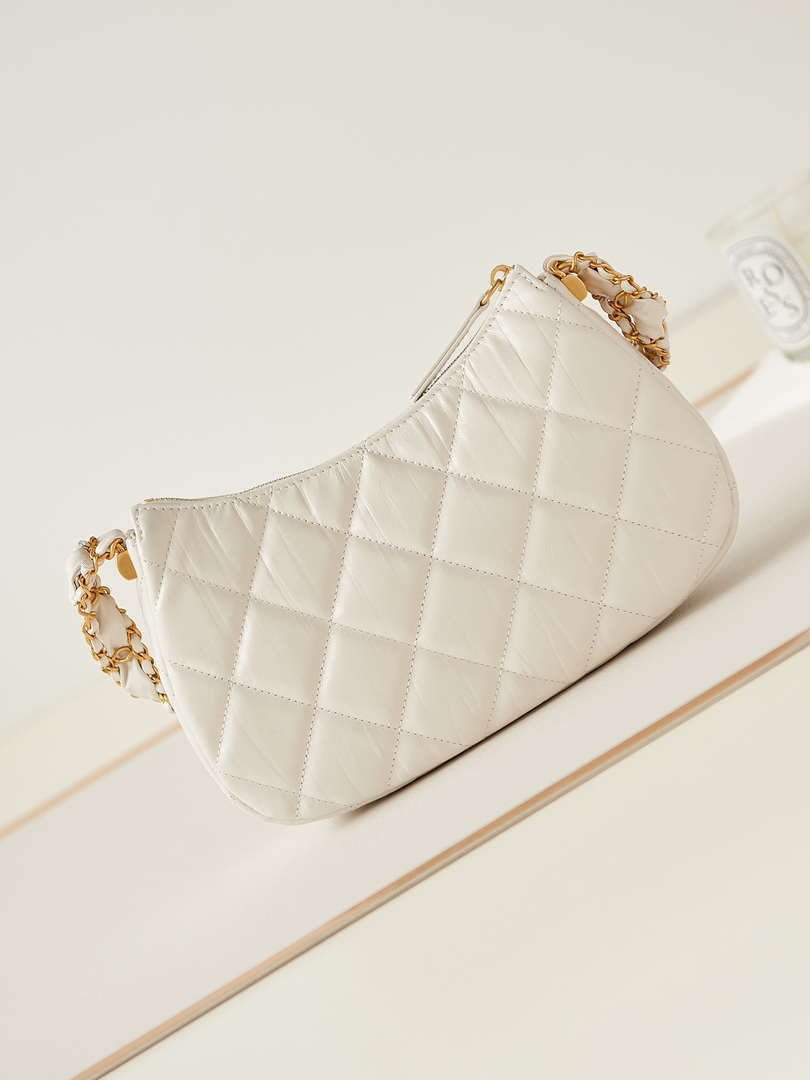 Ch**el AS4422 23K Hobo Bag Lambskin Gold Metal White