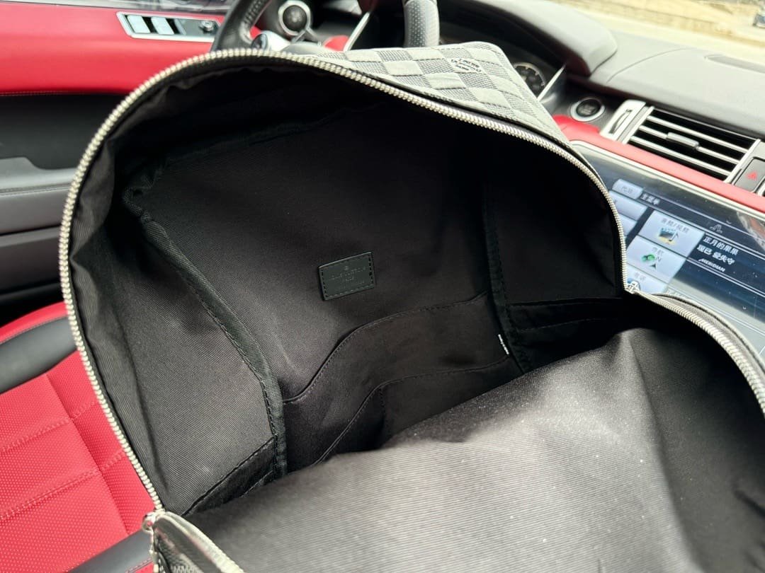 L0vis Vvtt0n Backpack