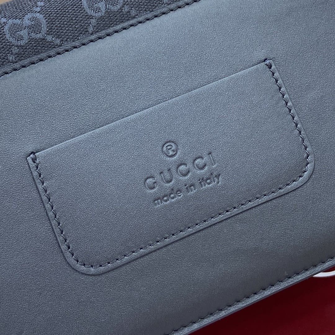 Gvc*1 GO SMALL SHOULDER BAG
